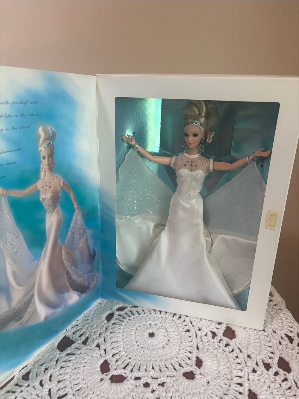 Barbie Classique Starlight Dance Barbie Doll Boxed Art - White & Teal 1996 - Picture 2 of 4